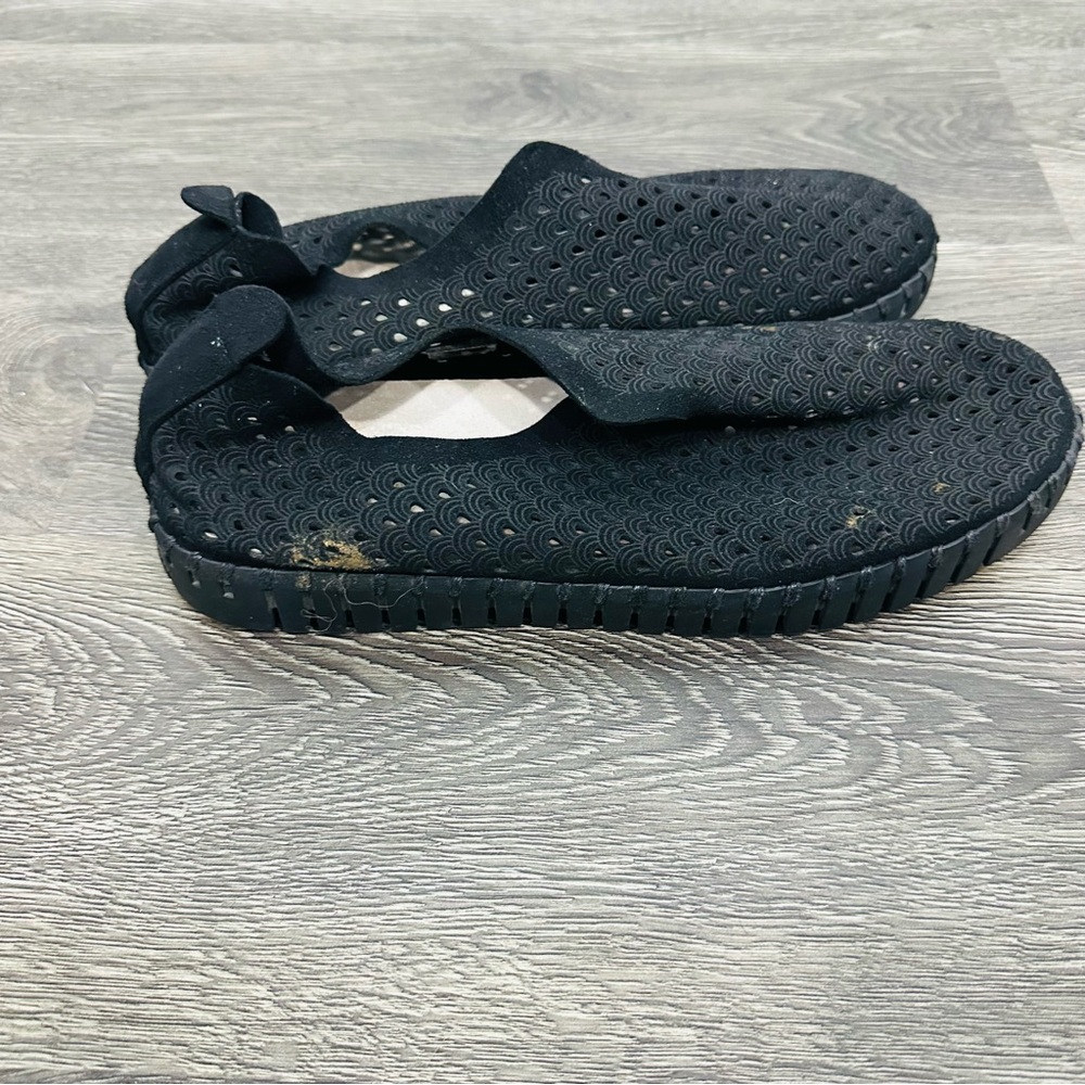 Ilse Jacobsen Black Tulip Perforated slip on Comfort Textured Sandals Size 39
